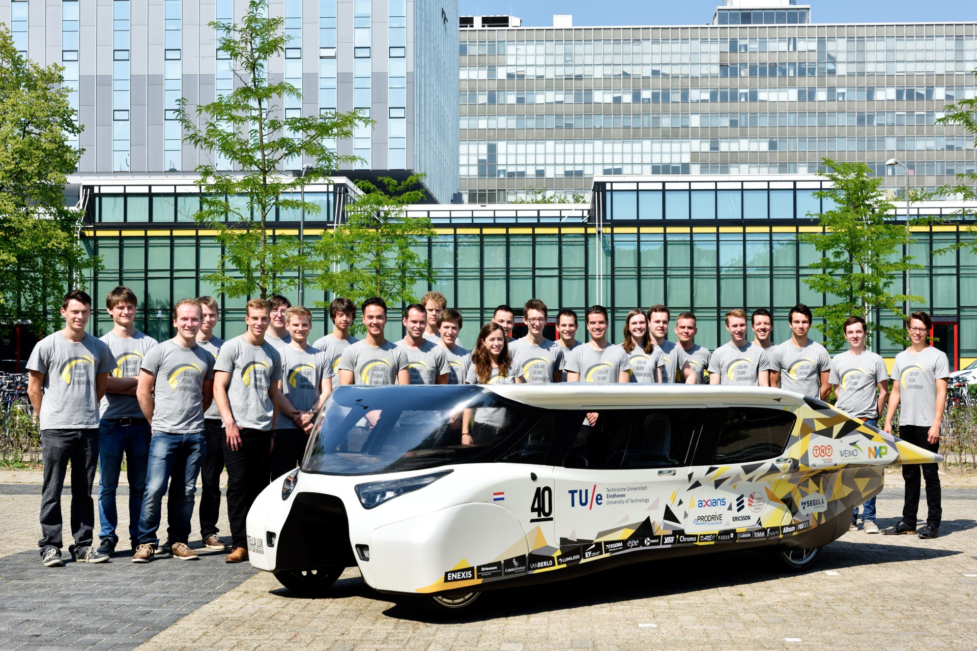 Solar Team - energia termelő autó